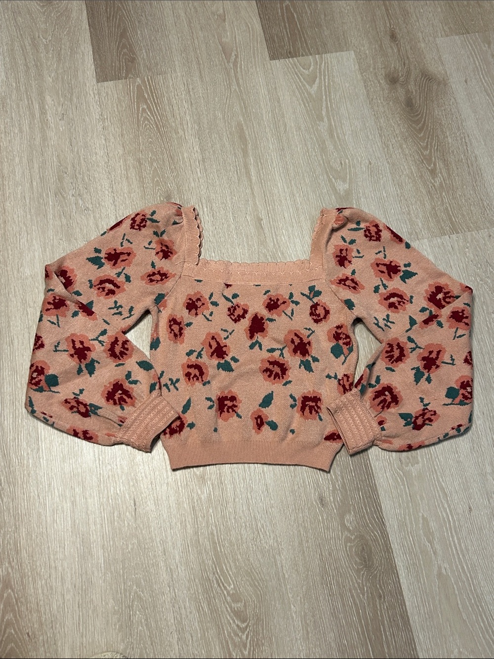 Willow & Wind Floral Square Scalloped Nec  Puff Sleeve Knit Crop Sweater sz M